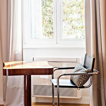 Deluxe Beachfront Klara, Apartamento Lovran