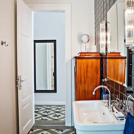 Apartamento Deluxe Beachfront Klara, Lovran